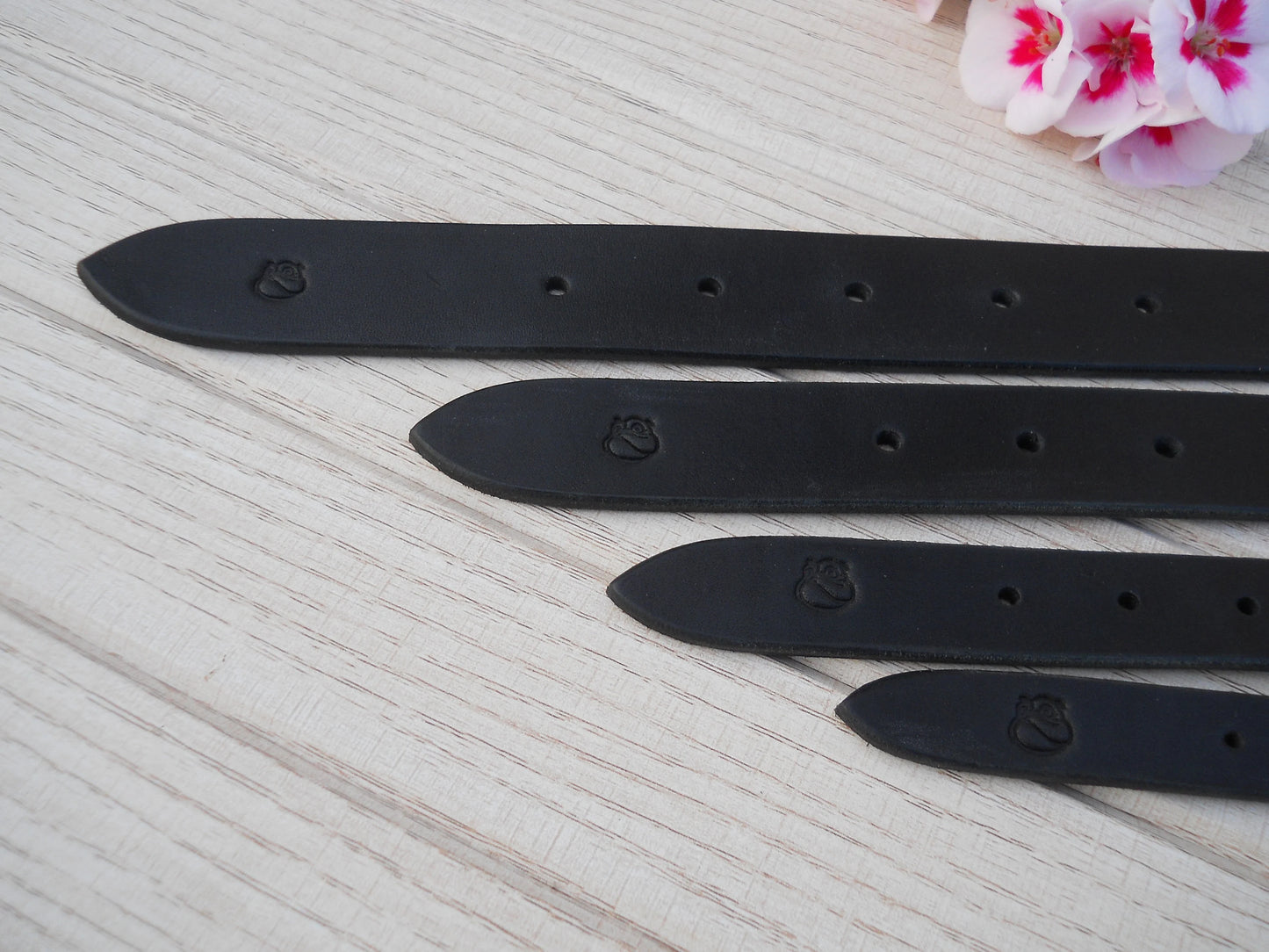 Handmade Personalized Leather Dog Collar with Engraved ID Tag