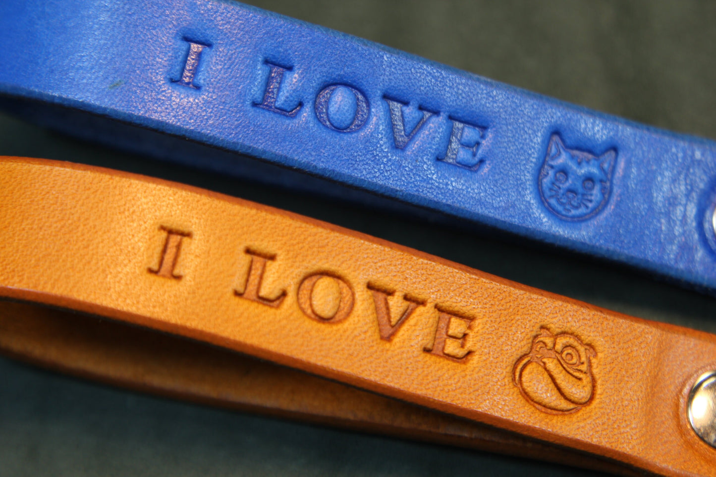 Custom Leather Pet Keychain – Dog or Cat Name Keychain