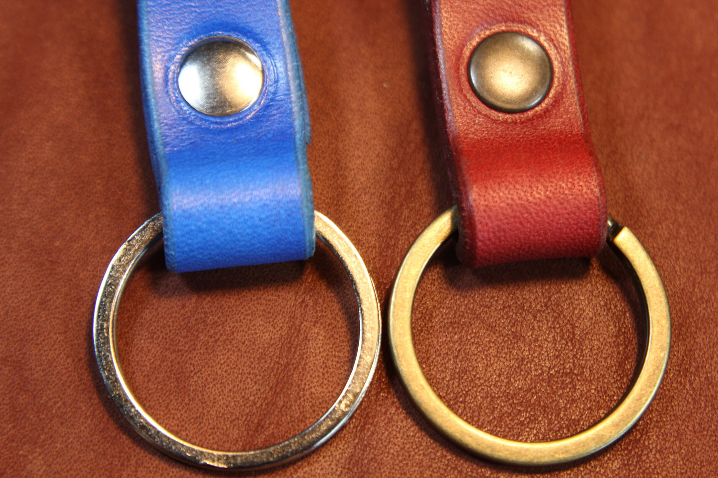 Custom Leather Pet Keychain – Dog or Cat Name Keychain